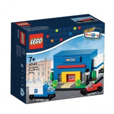 40144 MODULAR HOUSE Toys R Us Store - Bricktober 2015